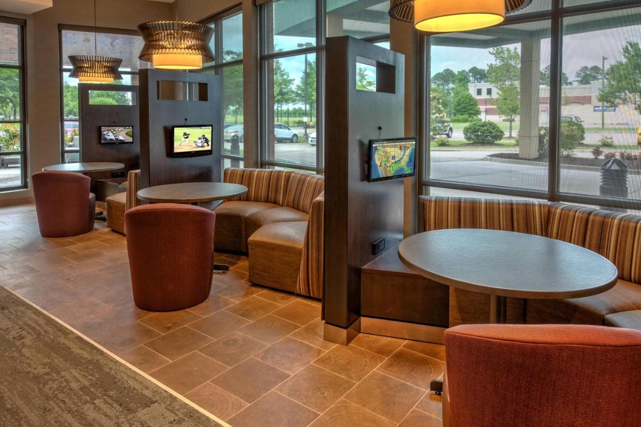 Courtyard Newport News Airport Hotell Eksteriør bilde
