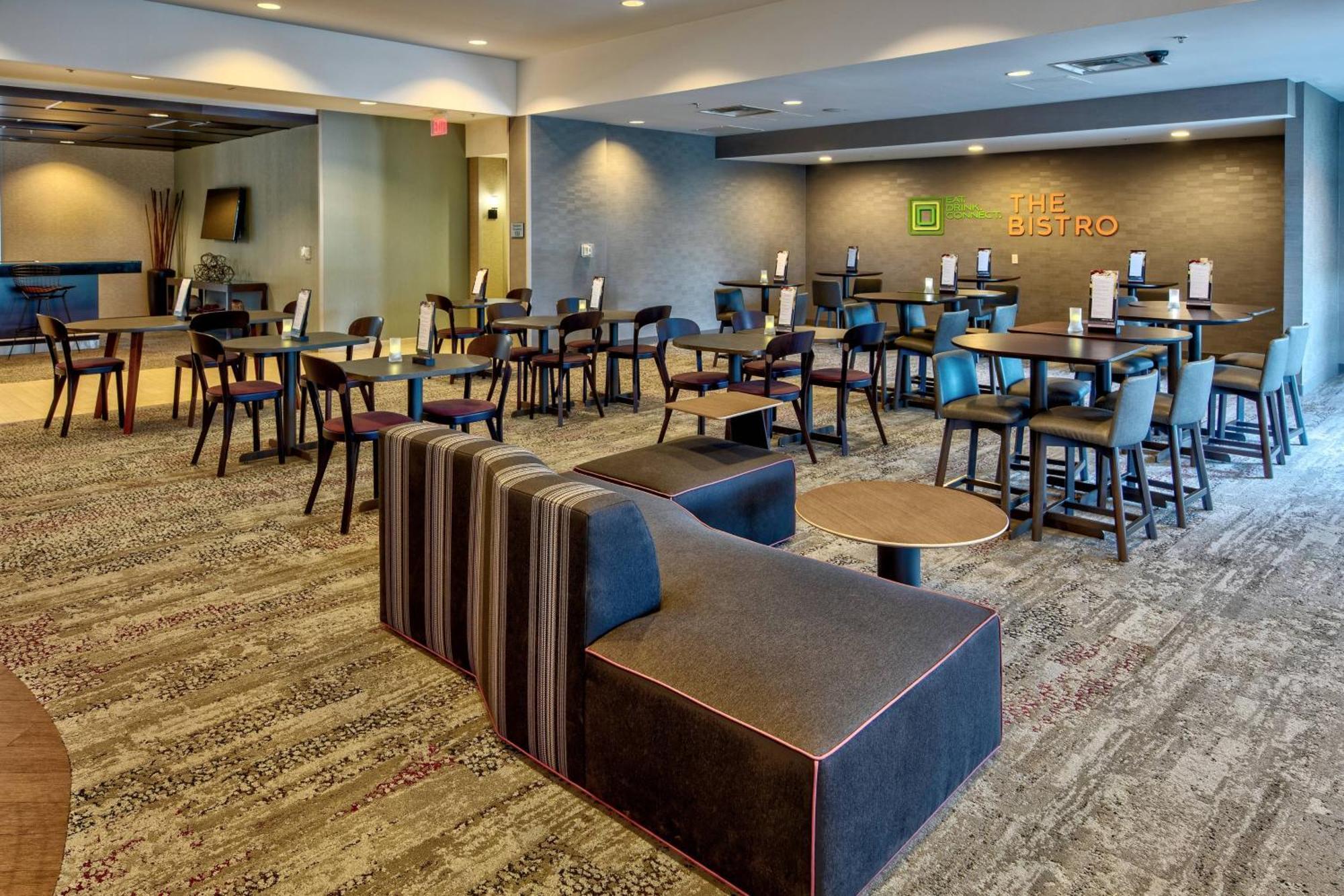Courtyard Newport News Airport Hotell Eksteriør bilde