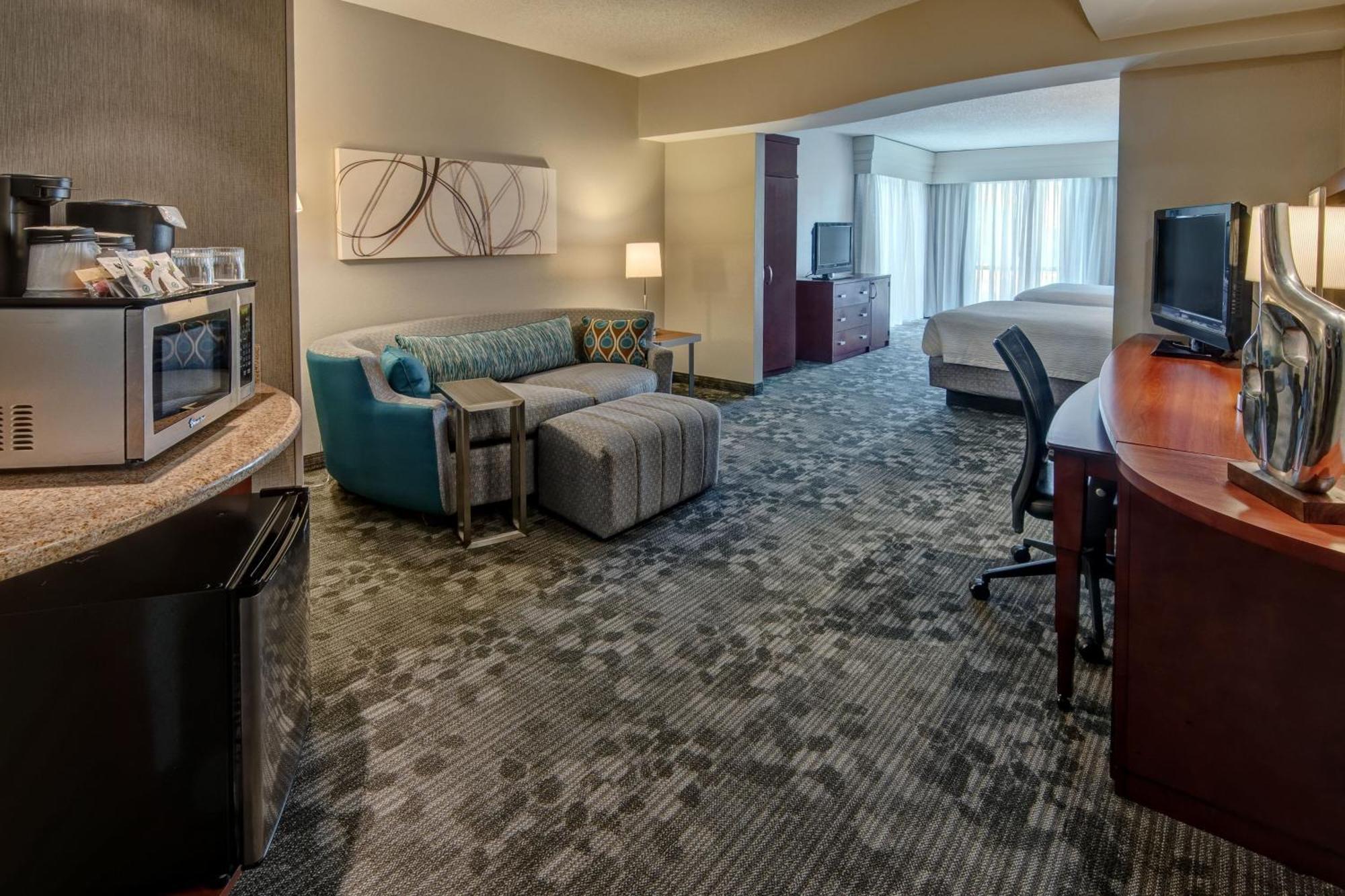 Courtyard Newport News Airport Hotell Eksteriør bilde