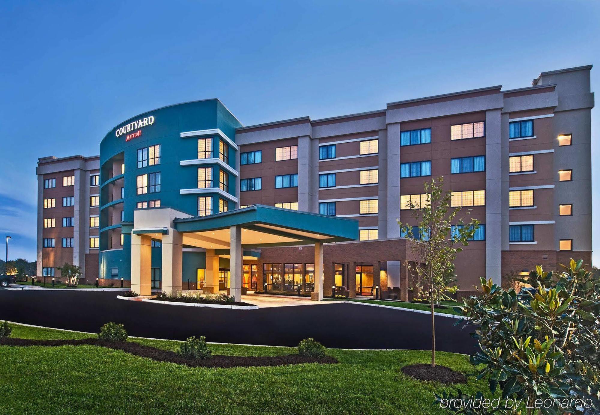 Courtyard Newport News Airport Hotell Eksteriør bilde