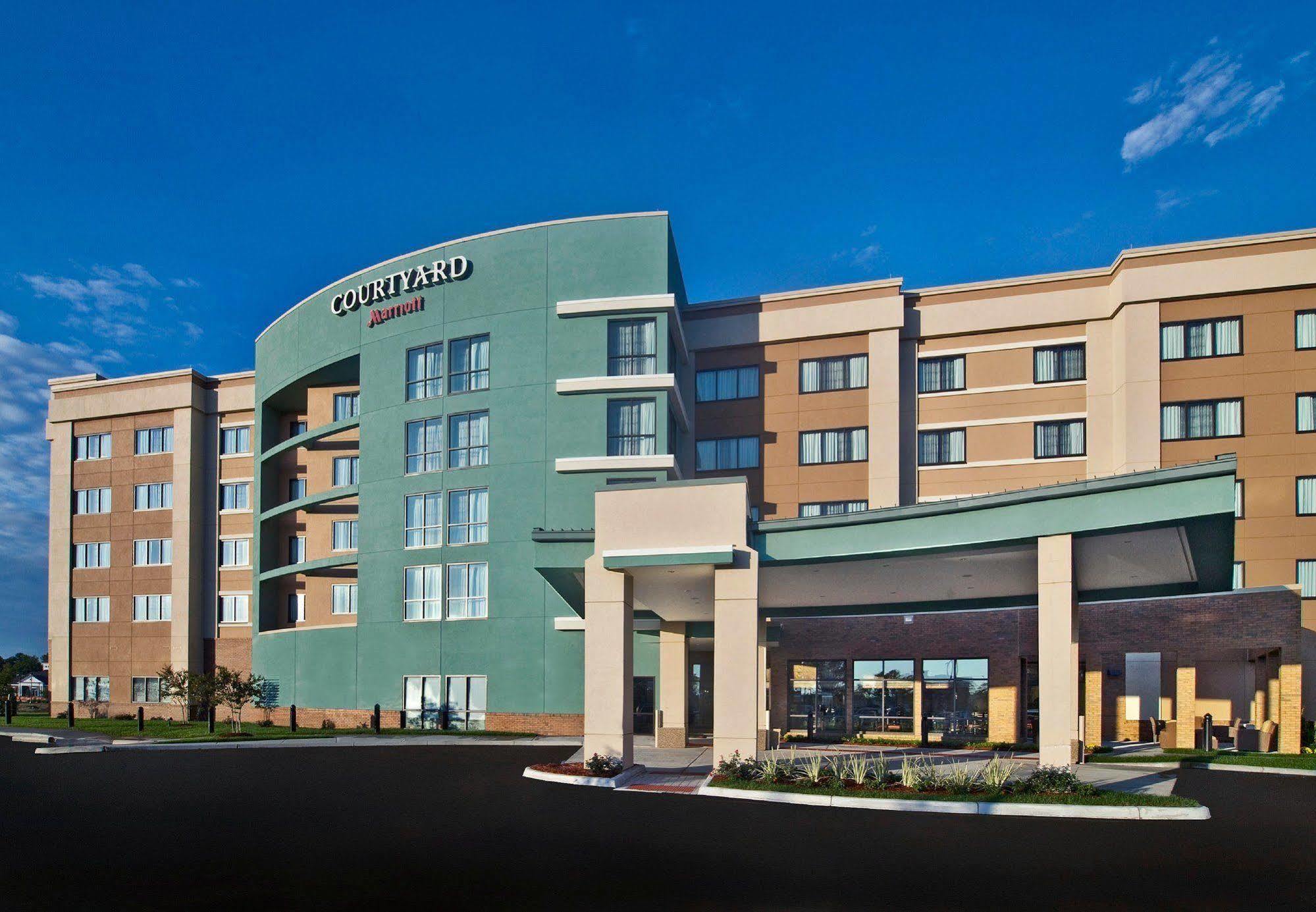 Courtyard Newport News Airport Hotell Eksteriør bilde