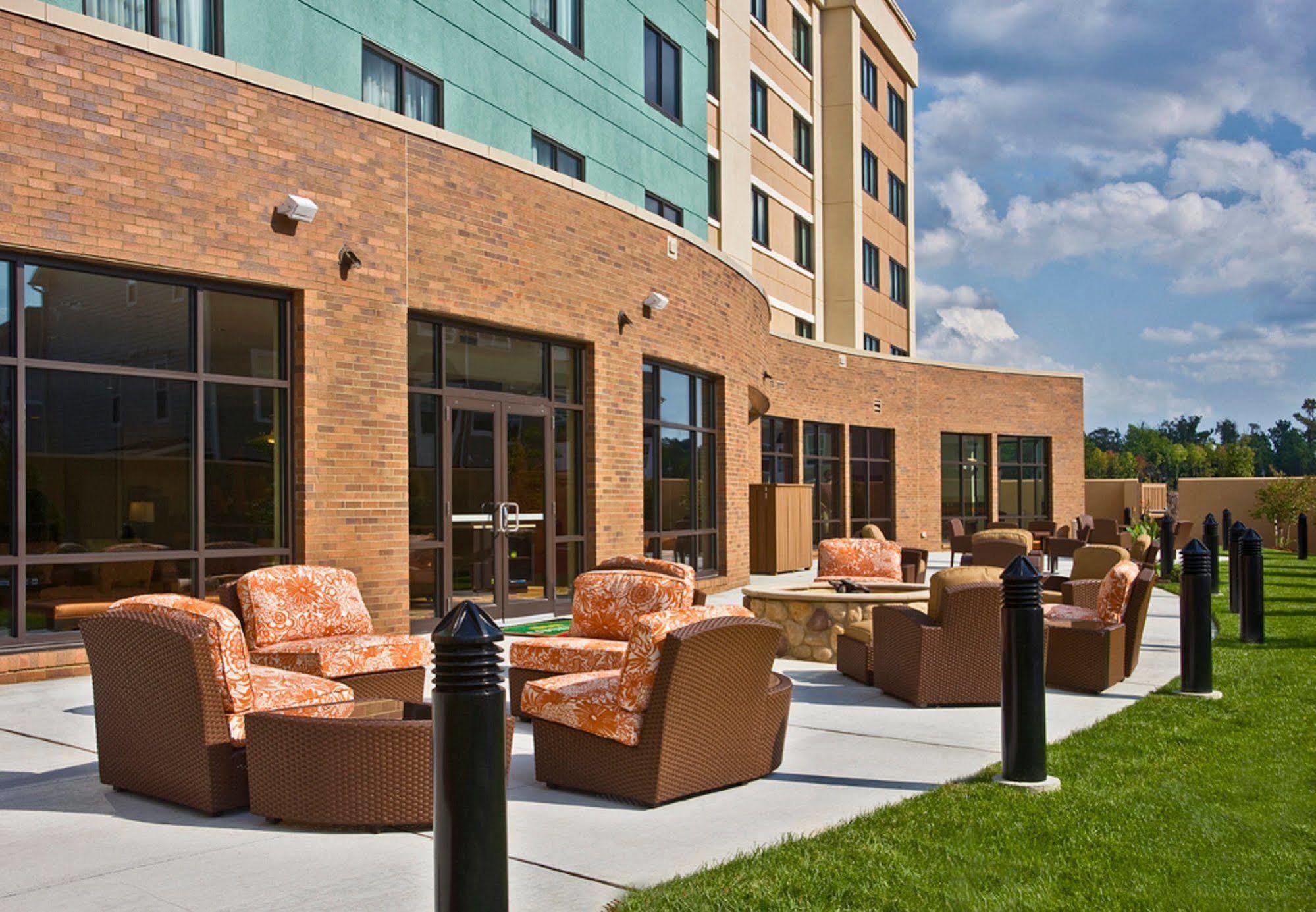 Courtyard Newport News Airport Hotell Eksteriør bilde